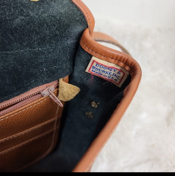 Purses - Picture 10 of 13